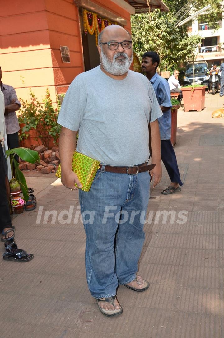 Saurabh Shukla at Anurag Basu's Saraswati Pooja