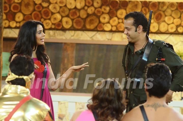 Bigg Boss - Halla Bol