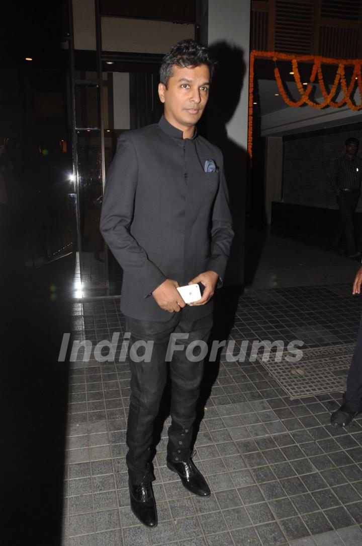 Vikram Phadnis poses for the media at Soha Ali Khan and Kunal Khemu's Wedding Reception