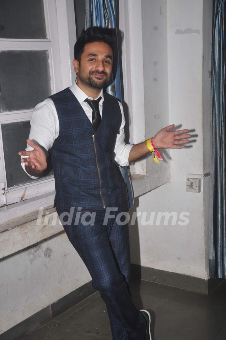 Vir Das poses for the media at Weirdass Pajama Event