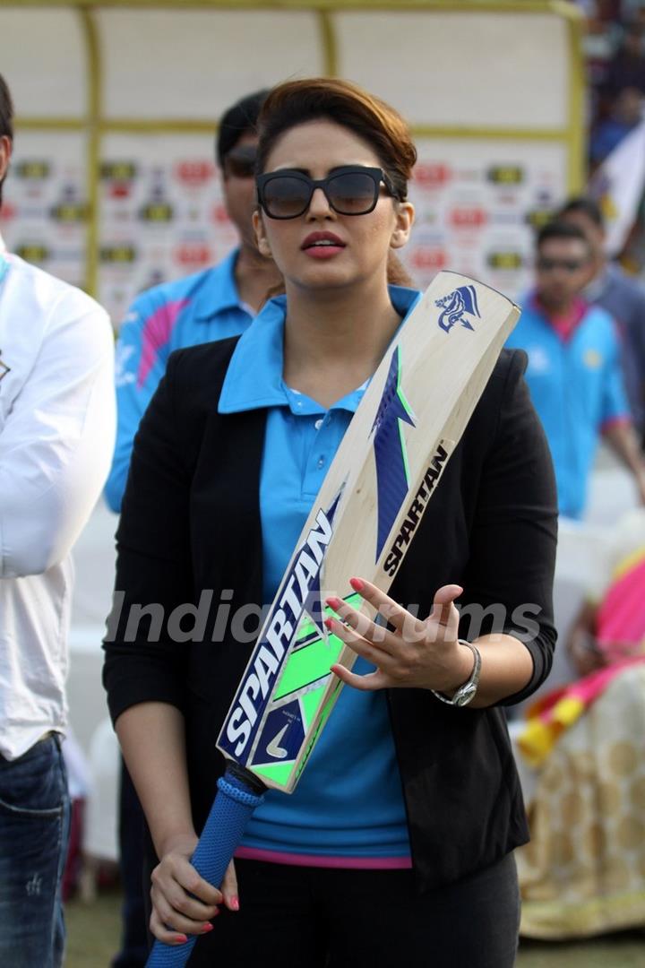 Huma Qureshi was snapped at Mumbai Heroes Match at CCL