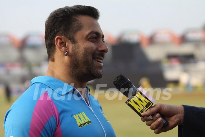 Salman Khan was snapped giving bytes at Mumbai Heroes Match at CCL