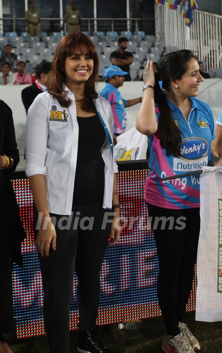 Huma Qureshi was snapped at the CCL Match Between Mumbai Heroes and Telugu Warriors