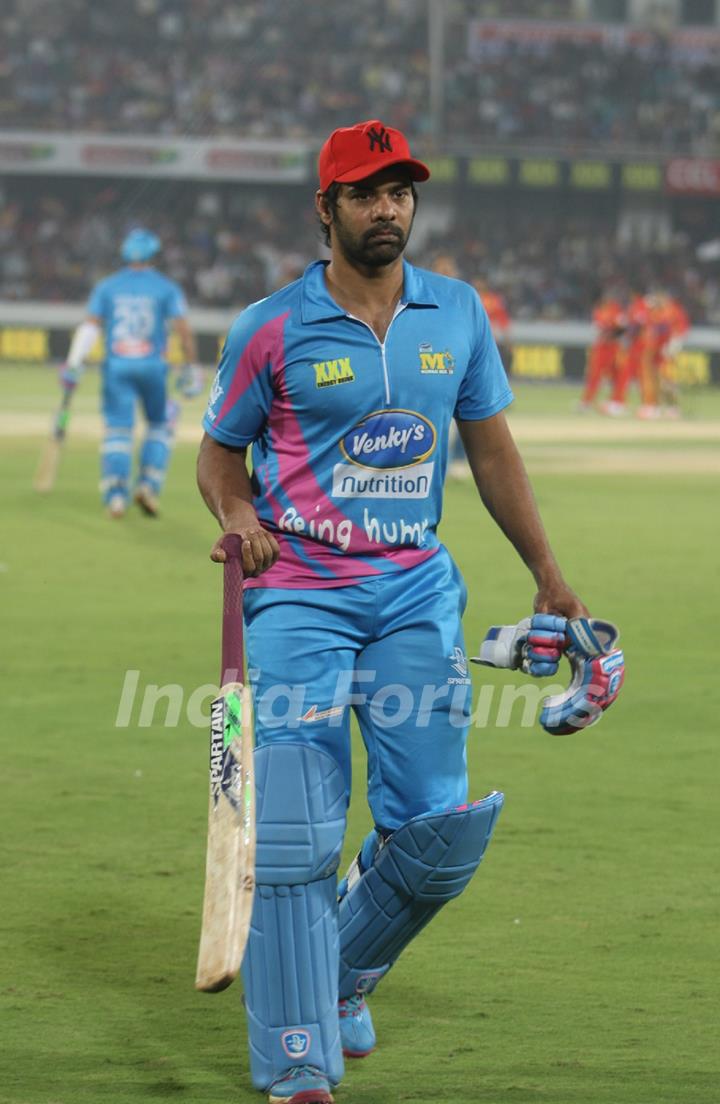 Shabbir Ahluwalia was snapped at CCL Match Between Mumbai Heroes and Telugu Warriors