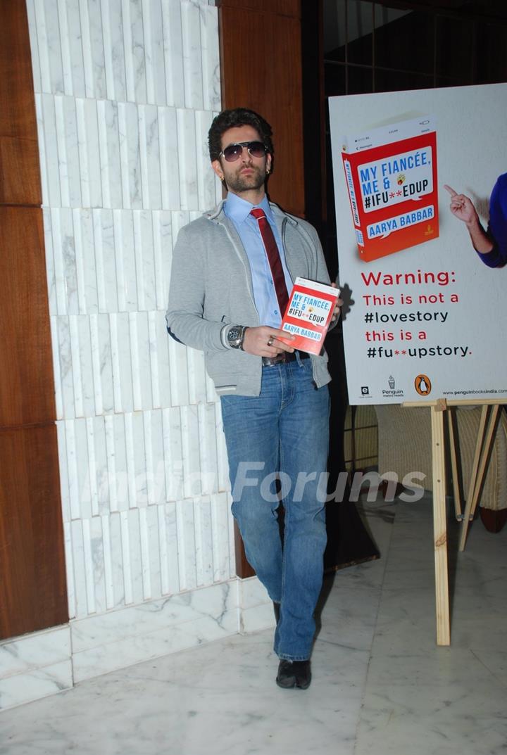 Neil Nitin Mukesh poses for the media at Arya Babbar's Book Launch