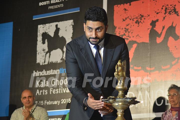 Abhishek Bachchan lights the lamp at Kala Ghoda Arts Festival 2015
