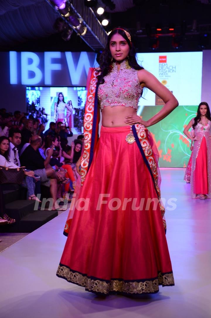 A model walks for Shougar Merchant at India Beach Fashion Week Finale