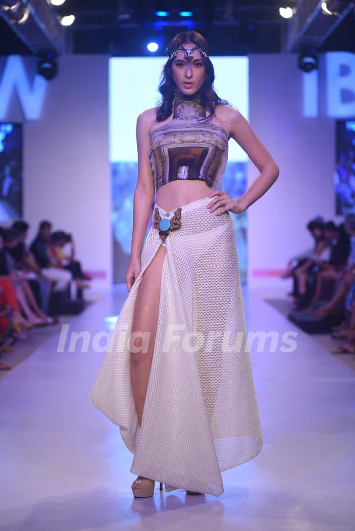 A model walks for Soniya Gohil at India Beach Fashion Week Finale