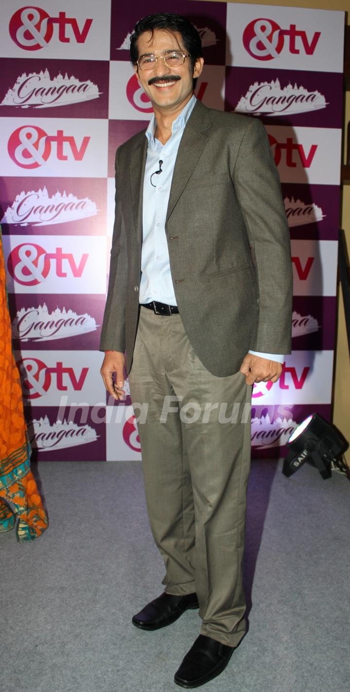 Hiten Tejwani  poses for the media at the Launch of Gangaa