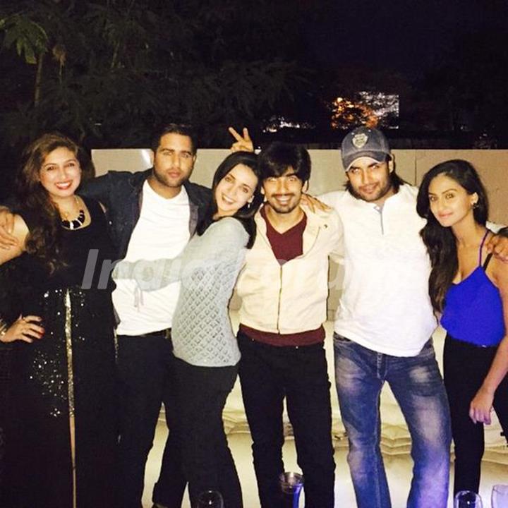 Vivian Dsena with Sanaya Irani, Vahbbiz Dorabjee Dsena and Mohit Sehgal