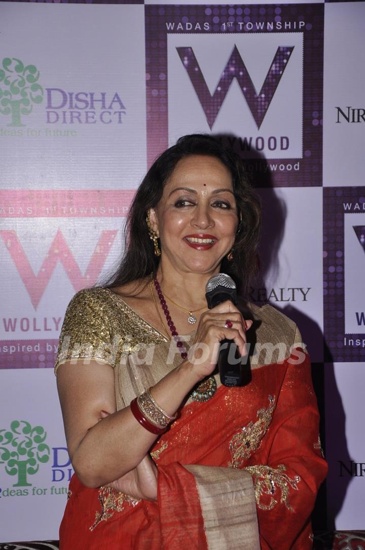 Hema Malini interacts with the audience at Wollywood Project's Success Bash