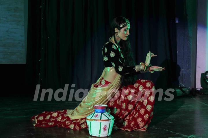 Jessy Randhawa performs at Indo Korean Grand Musical Event by Sandip Soparkar