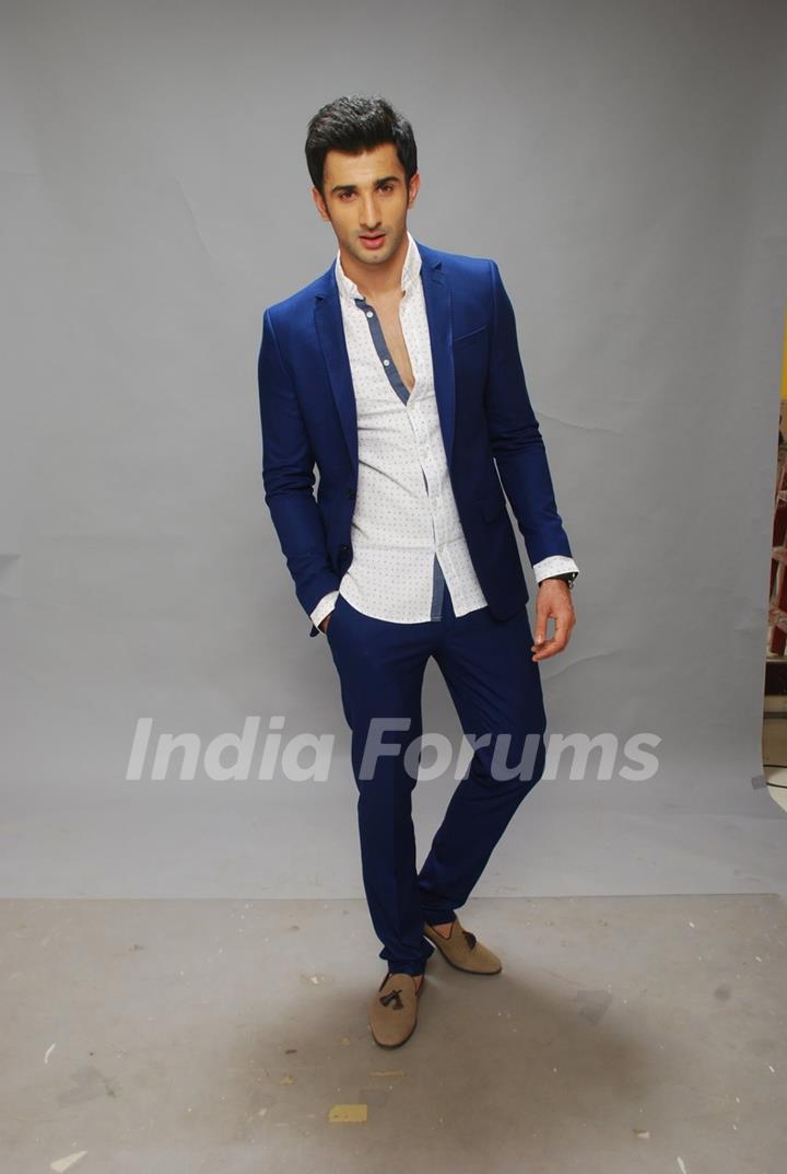 Sidhant Gupta poses at the Photo Shoot of Badmashiyaan