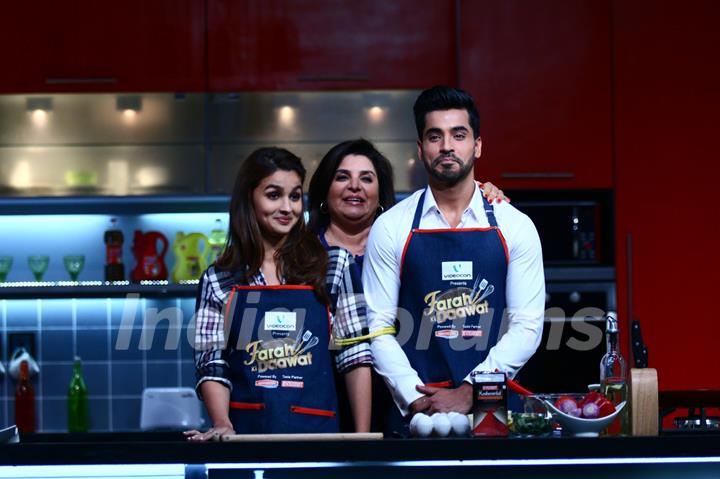 Alia Bhatt with Gautam Gulati on Farah Ki Daawat