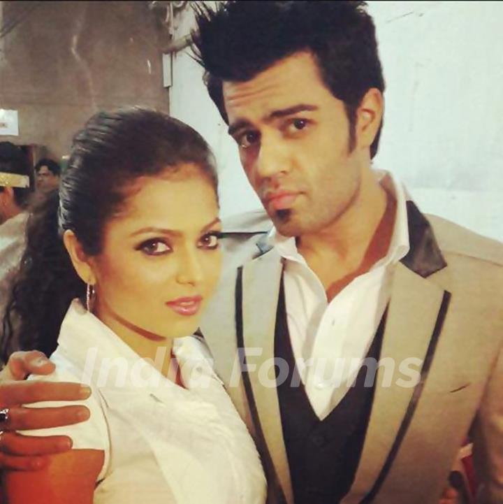 Drashti Dhami and Manish Paul