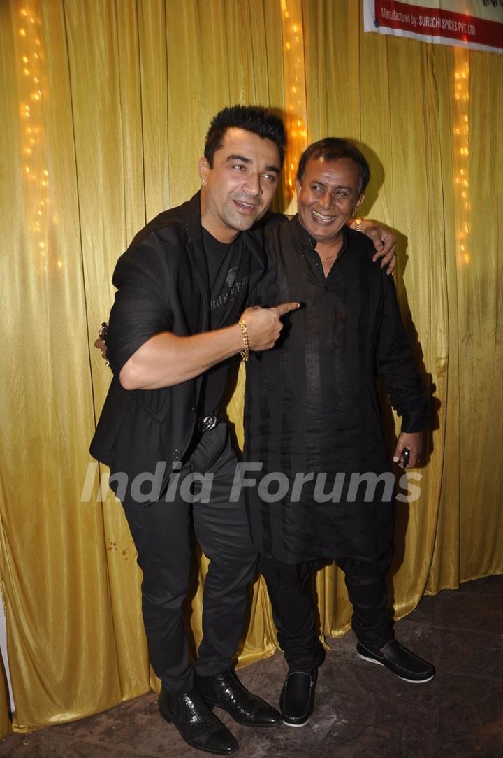 Ajaz Khan poses for the media at Hum Log Awards