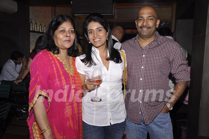 Sonali Kulkarni poses with friends at Cafe D'WINE