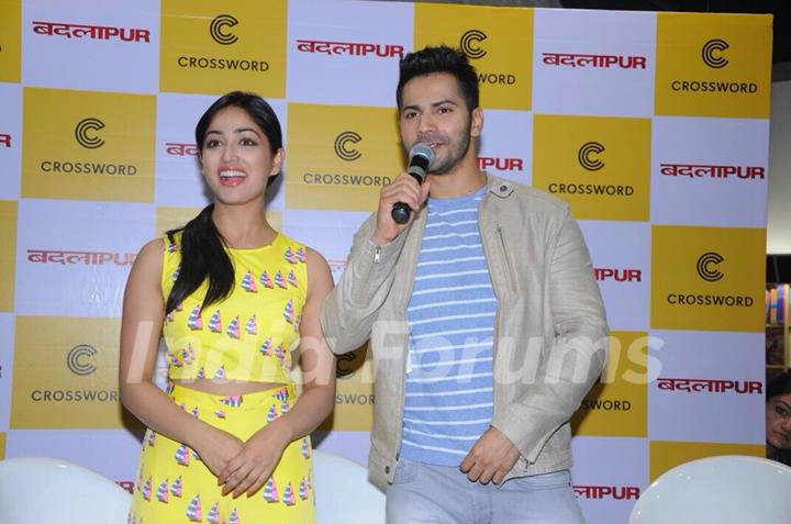 Varun Dhawan and Yami Gautam interact with the audience at the Launch