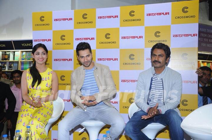Team promotes Badlapur at the Launch of the Biggest Crossword Bookstore