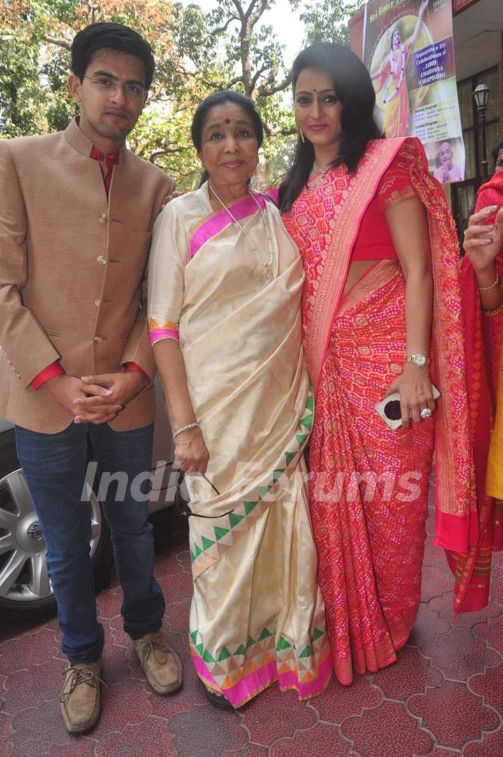 Asha Bhosle was at Dr. Veen Amundra's Album Launch