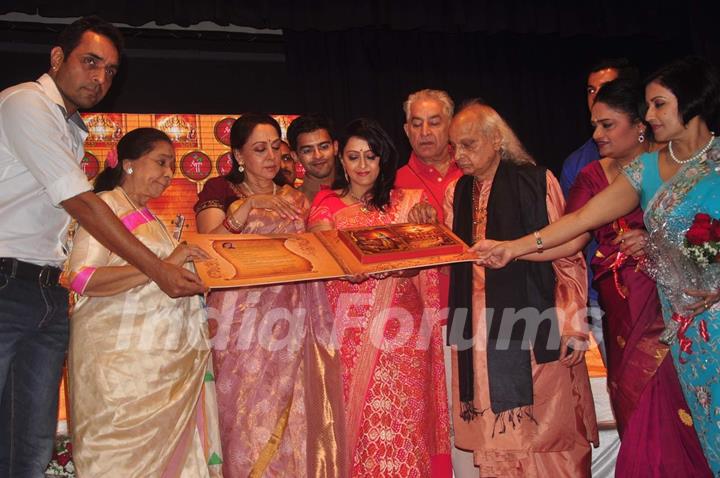 Dr. Veen Amundra's Album Launch