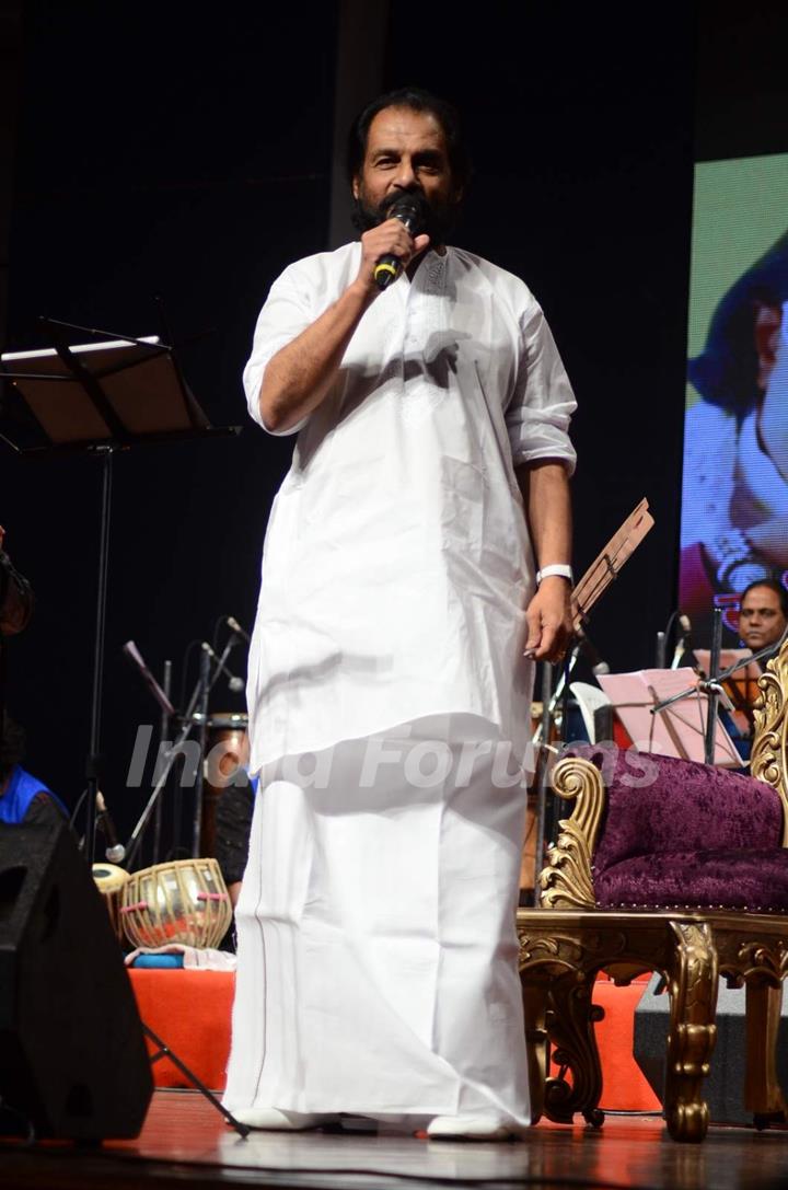 Yesudas pays A Tribute to Ravindra Jain