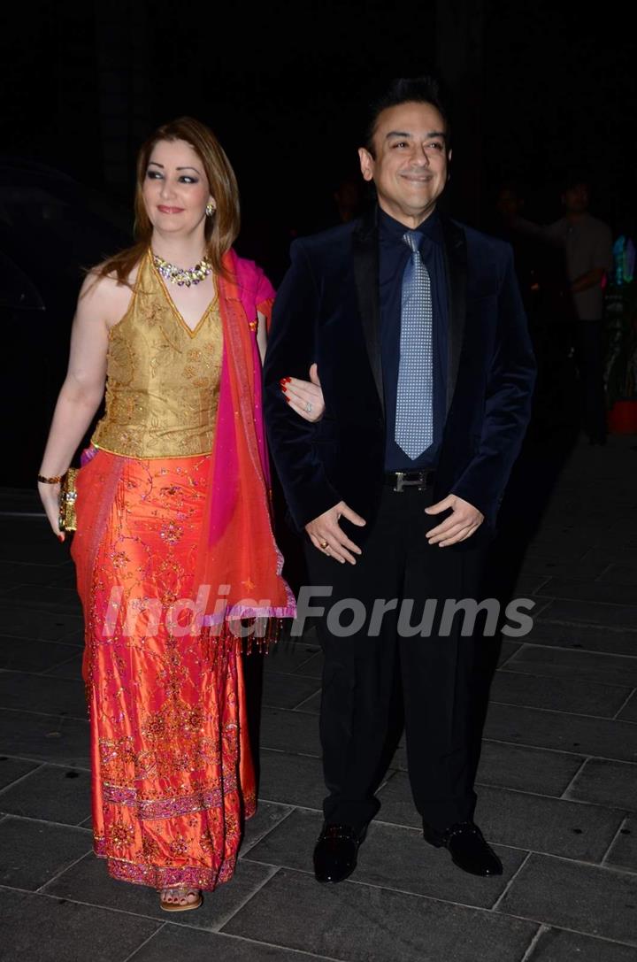 Adnan Sami  poses with Wife at Tulsi Kumar's Wedding Reception