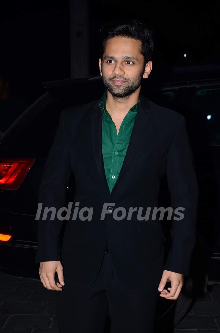 Rahul Vaidya poses for the media at Tulsi Kumar's Wedding Reception