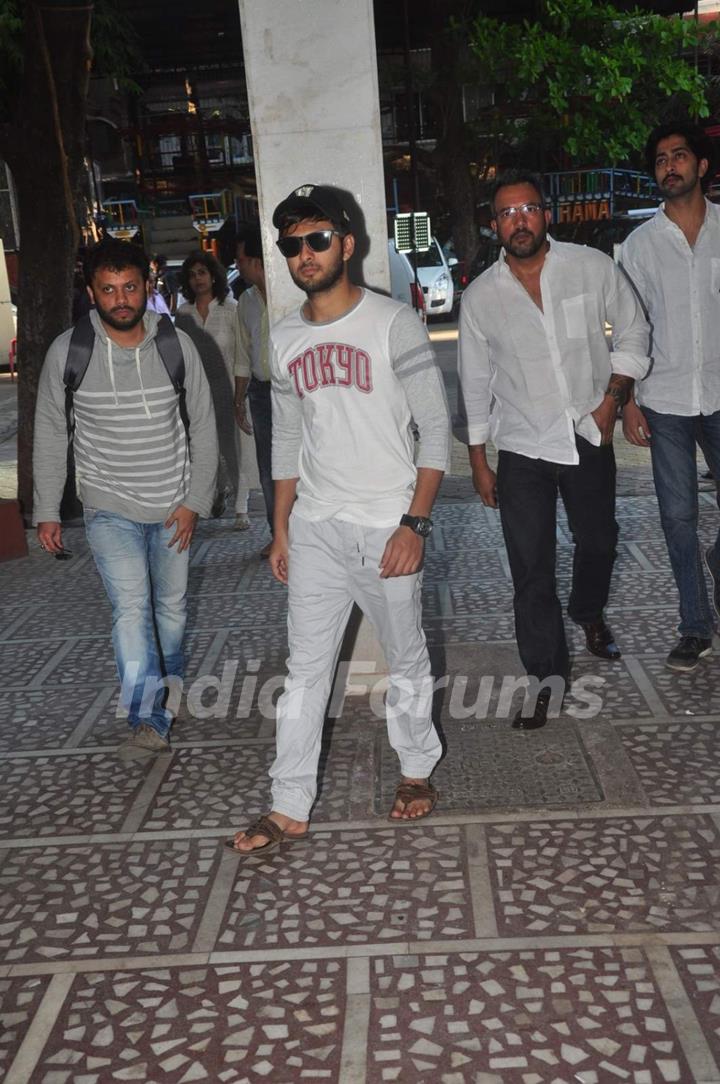 Vatsal Sheth was at Amit Mehra's Prayer Meet