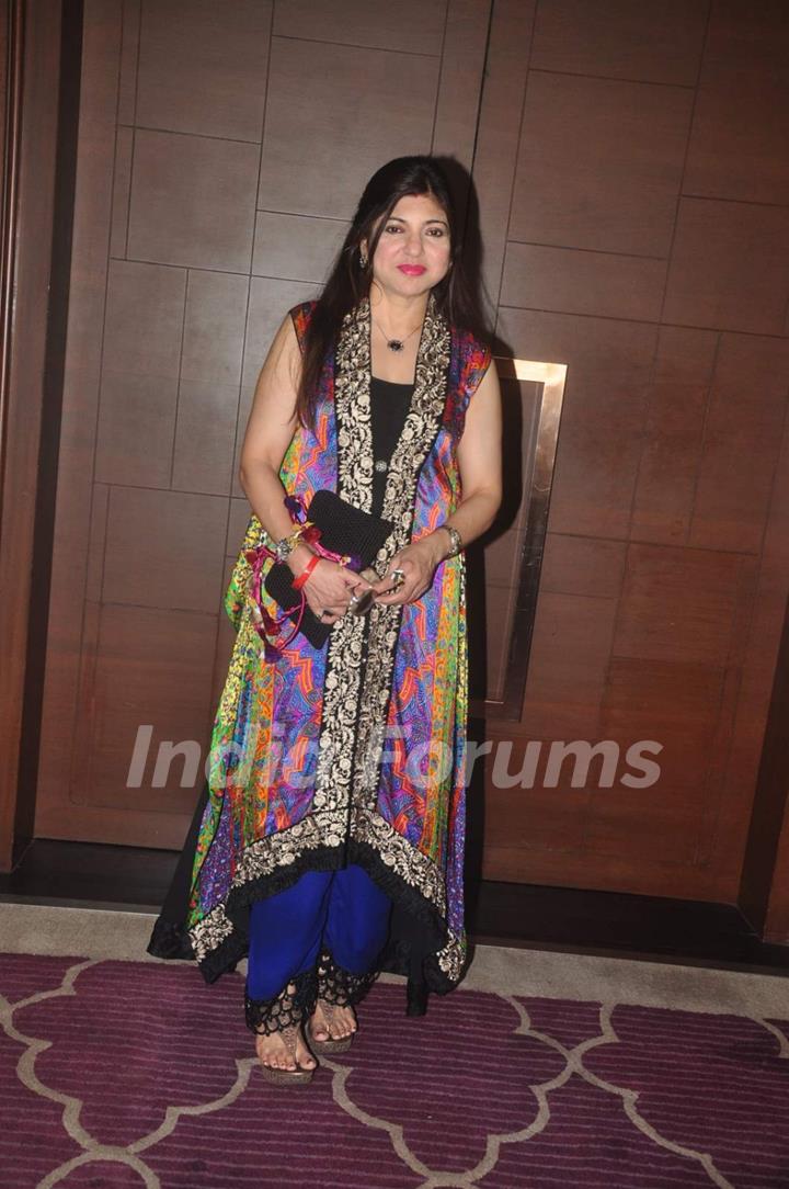 Alka Yagnik poses for the media at GR8 Beti Bash