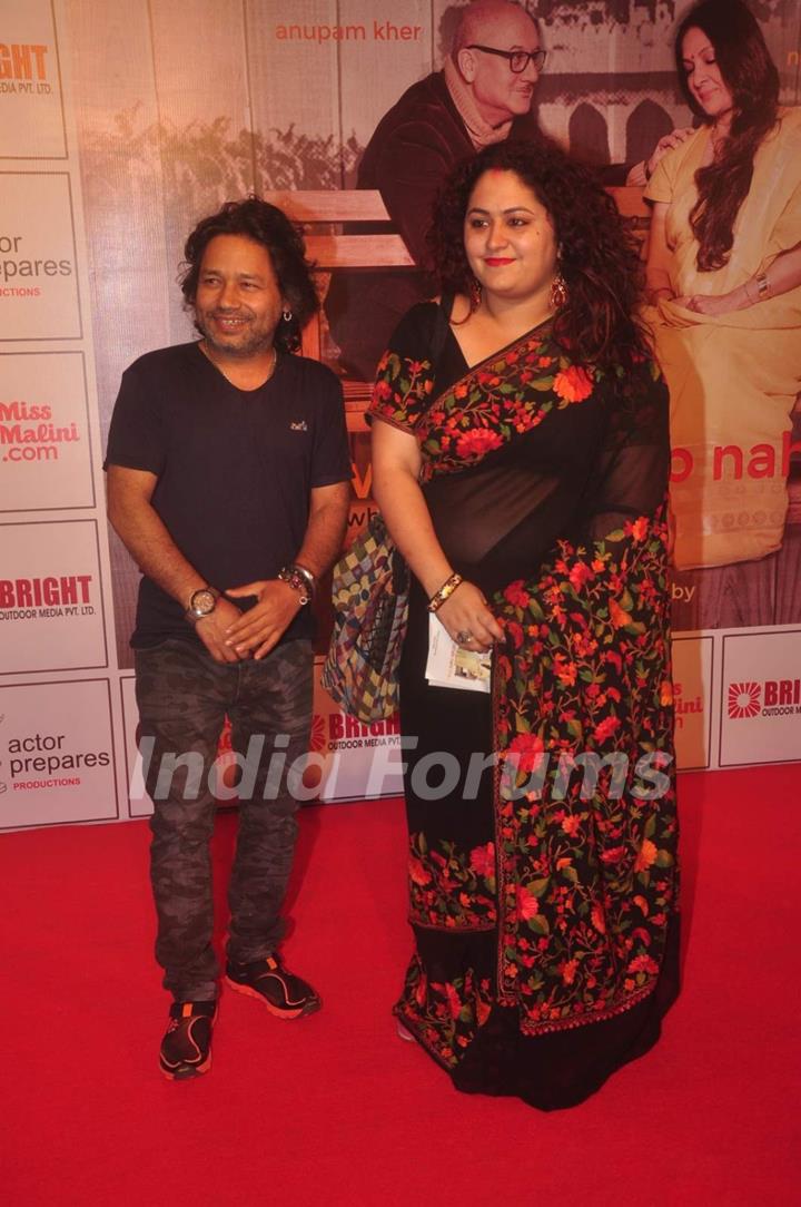 Kailash Kher poses with wife at the Premier of the Play Mera Woh Matlab Nahi Tha