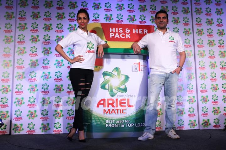 Arbaaz Khan and Malaika Arora Khan unviel the Ariel 'His & Her' Pack