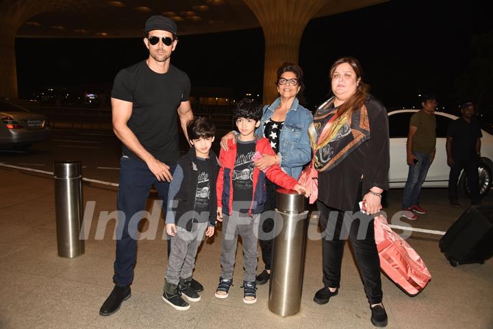 Hrithik Roshan poses with Family at the Airport while leaving for a family trip at Maldives