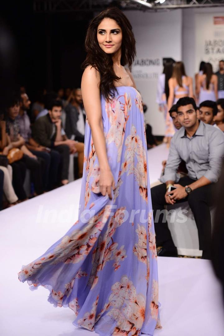 Vaani Kapoor was seen walking the ramp for Sailex at the Lakme Fashion Week 2015 Day 1