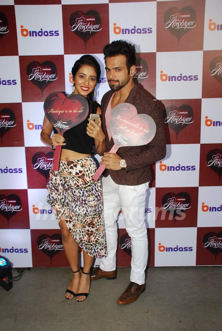 Rithvik Dhanjani and Asha Negi pose for the media at the Special Screening of Yeh Hai Aashiqui