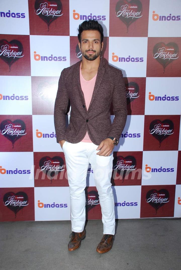 Rithvik Dhanjani poses for the media at the Special Screening of Yeh Hai Aashiqui's Last Episode