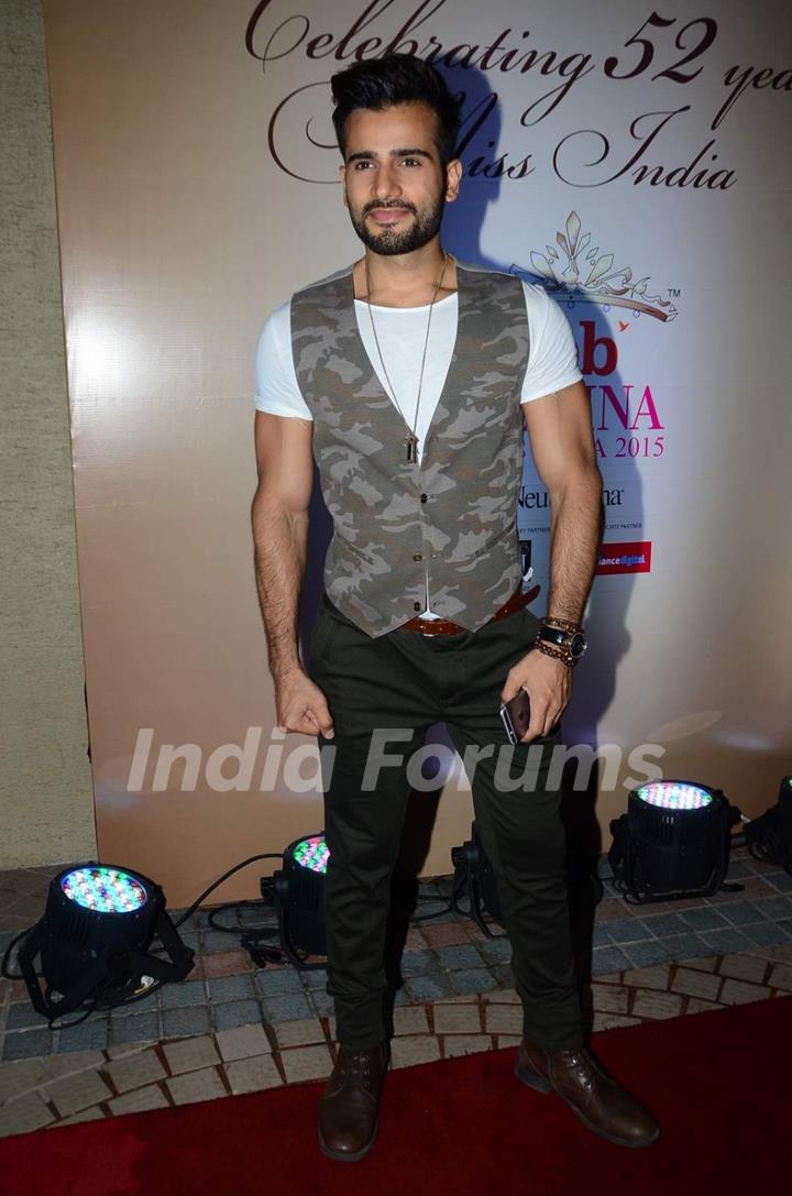 Karan Tacker poses for the media at Femina Miss India 2015 Bash