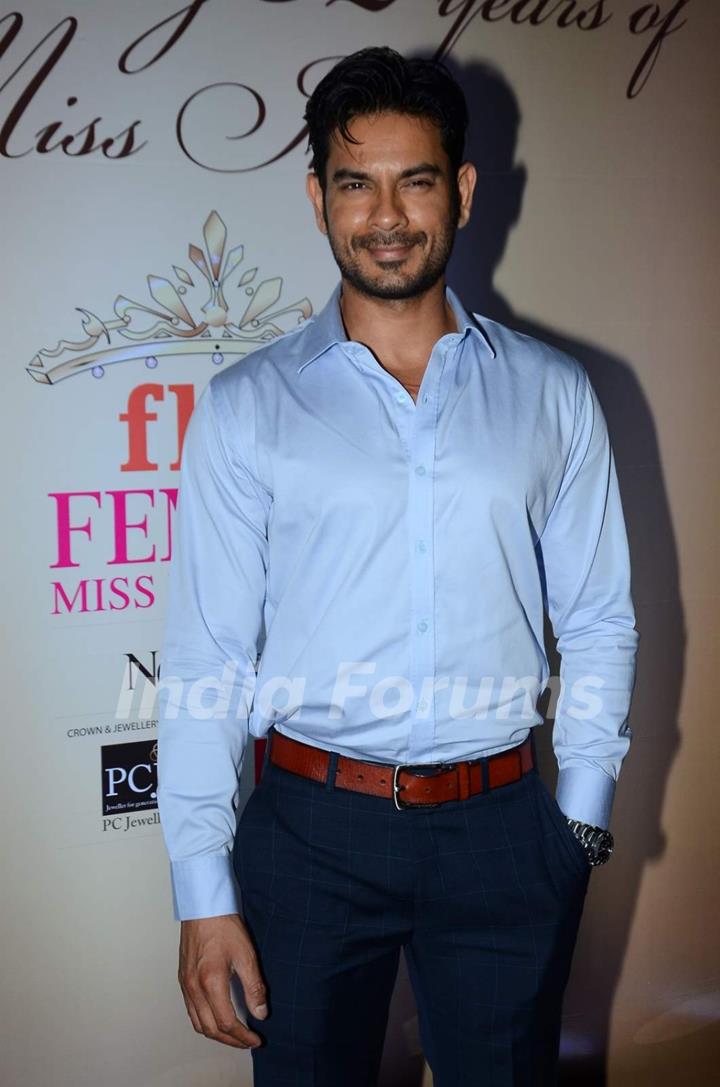 Keith Sequeira poses for the media at Femina Miss India 2015 Bash