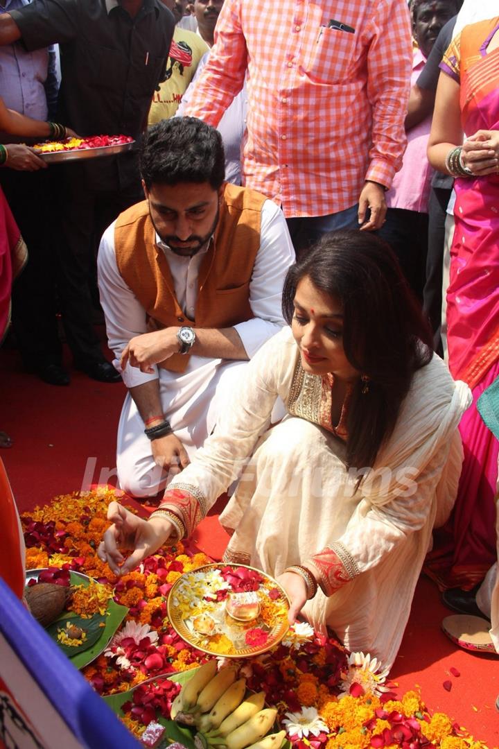 Aishwarya Rai Bachchan was snapped doing puja at Gudi Padwa Celebrations