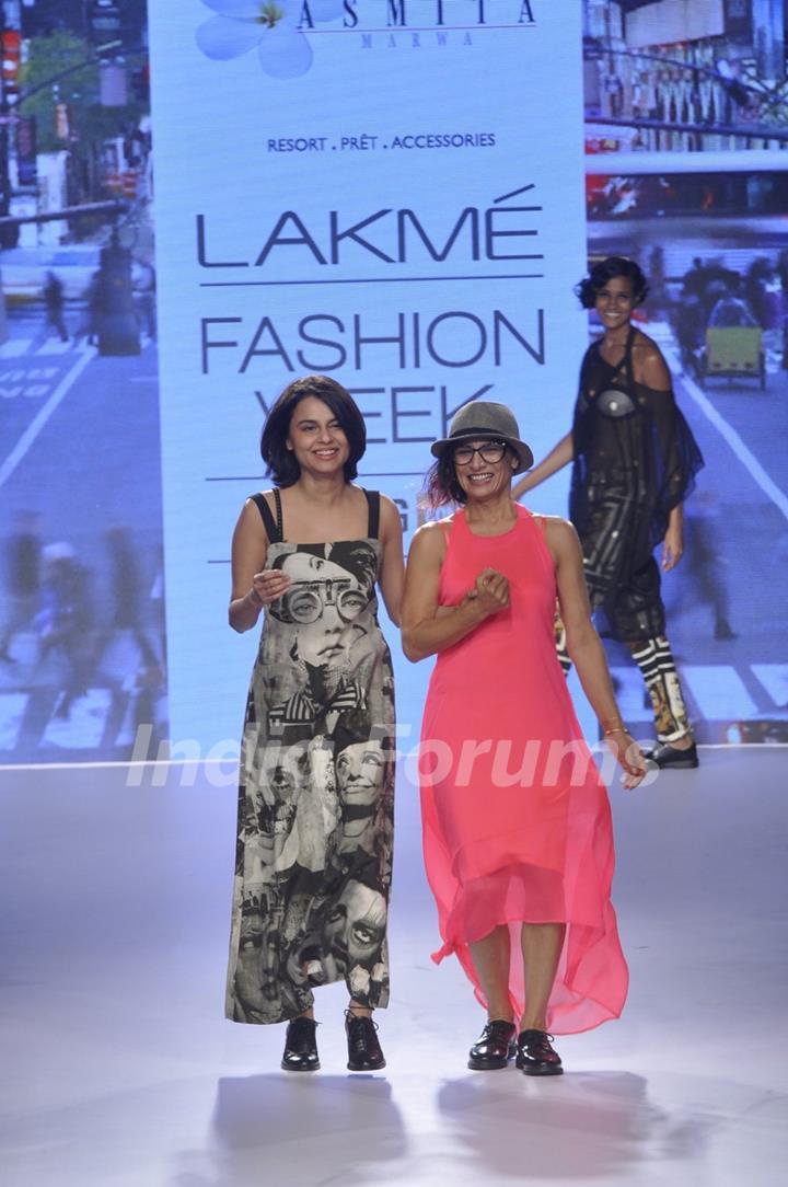 Adhuna Akhtar walks for Asmita Marwa at Lakme Fashion Week 2015 Day 3