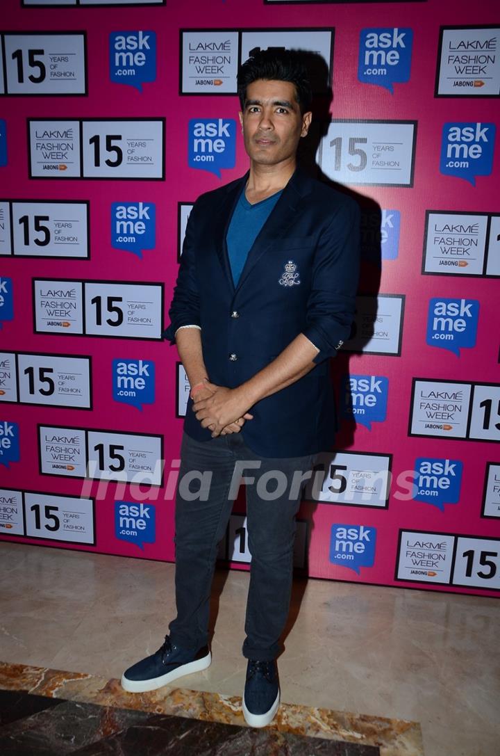 Manish Malhotra poses for the media at the Grand Finale of Lakme Fashion Week 2015