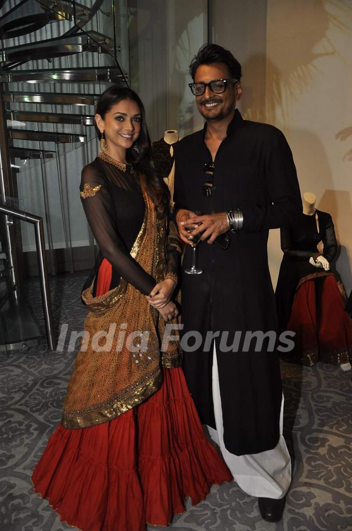 Aditi Rao Hydari with Anand Kabra at the Grand Finale of Lakme Fashion Week 2015