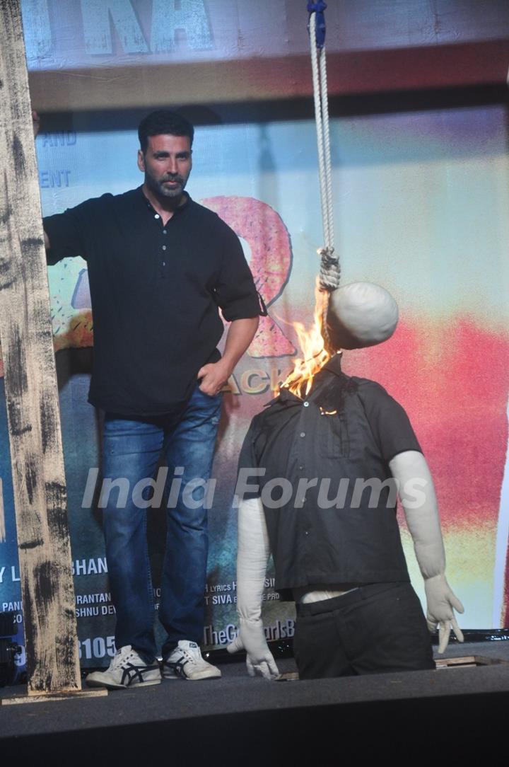 Akshay Kumar poses for the media at the Trailer Launch of Gabbar Is Back