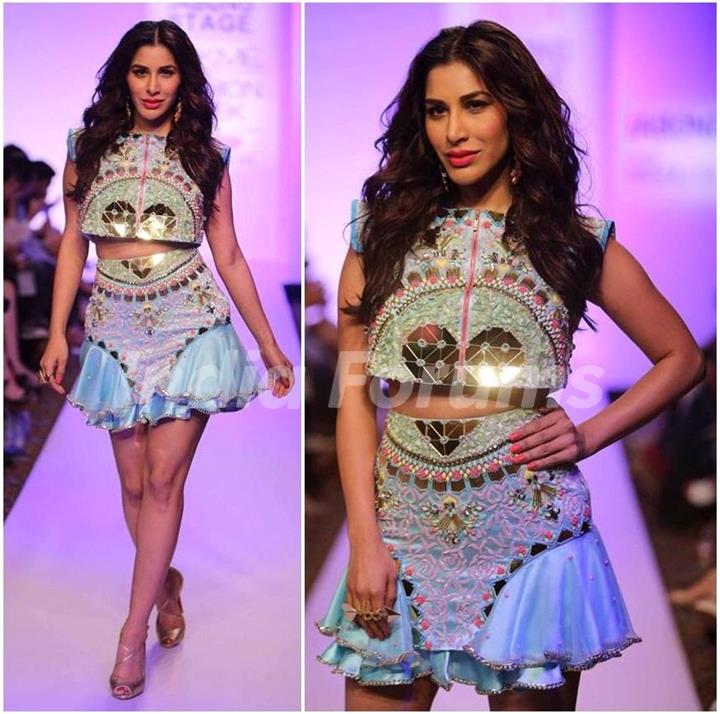 Grand Finale of Lakme Fashion Week 2015