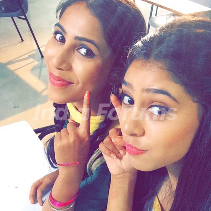 Niti Taylor with Veebha