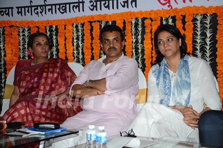 Shabana Azmi with Priya Dutta at a Political Event