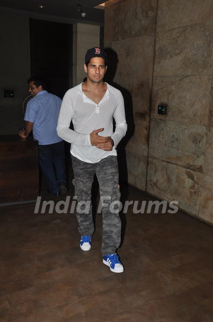 Sidharth Malhotra snapped in the City