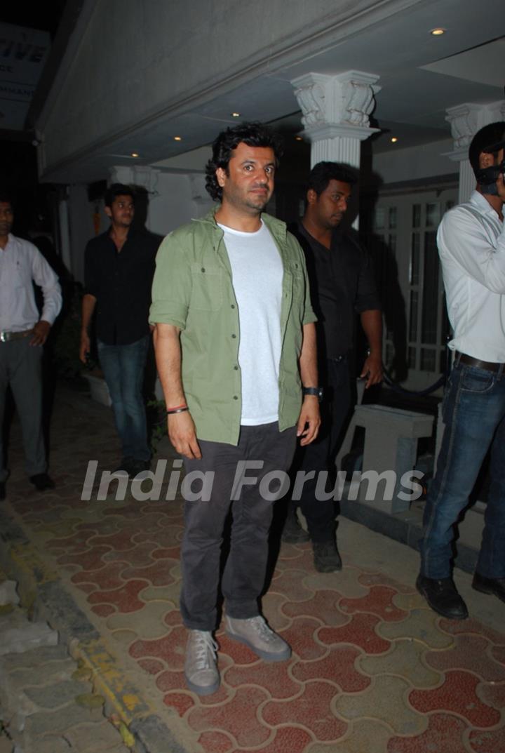 Vikas Bahl at the Success Bash for Haider's National Award