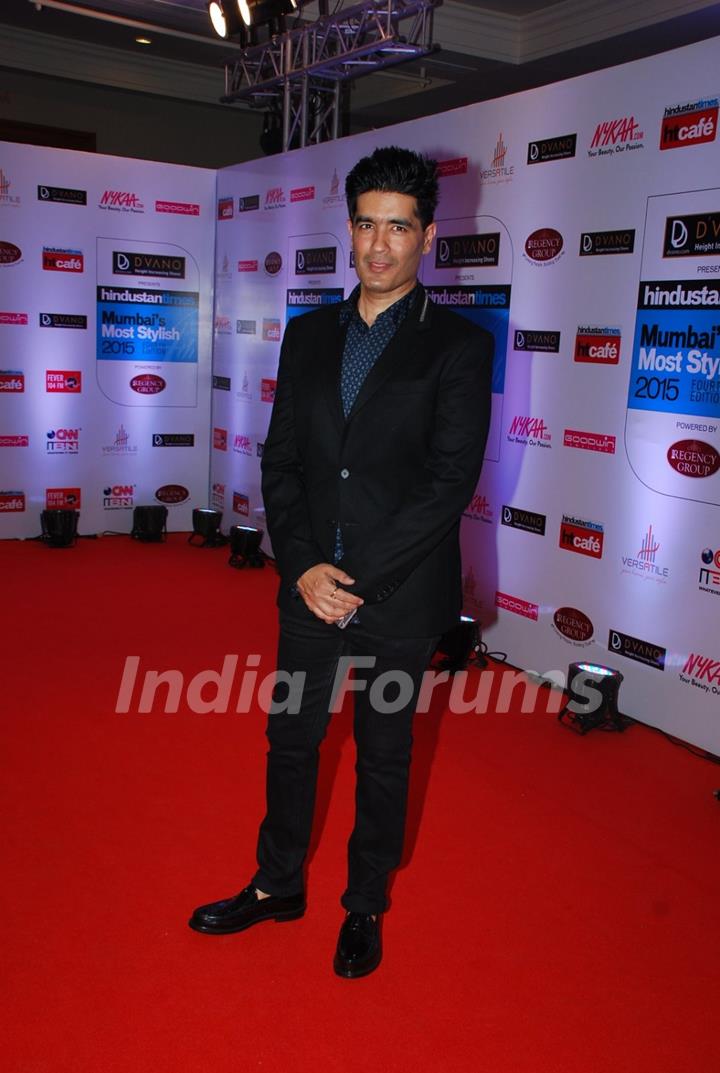 Manish Malhotra poses for the media at HT Style Awards 2015