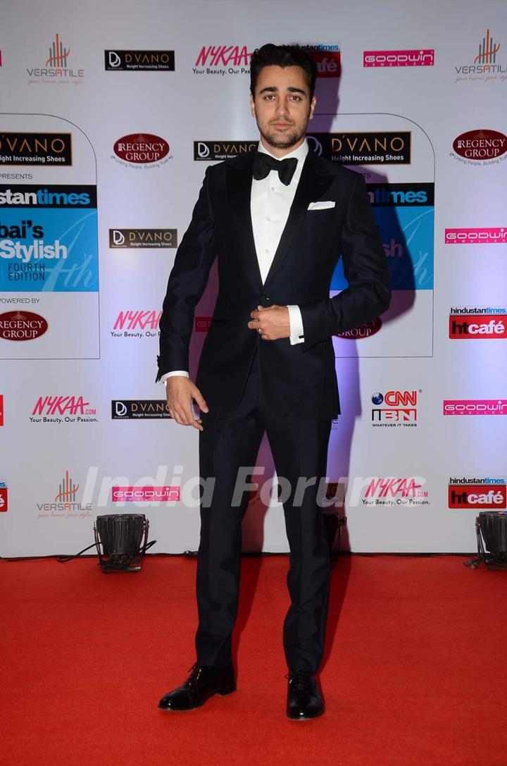 Imran Khan poses for the media at HT Style Awards 2015